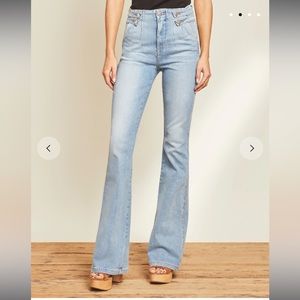 VERONICA BEARD BEVERLY SKINNY-FLARE JEAN | WAIST TABS